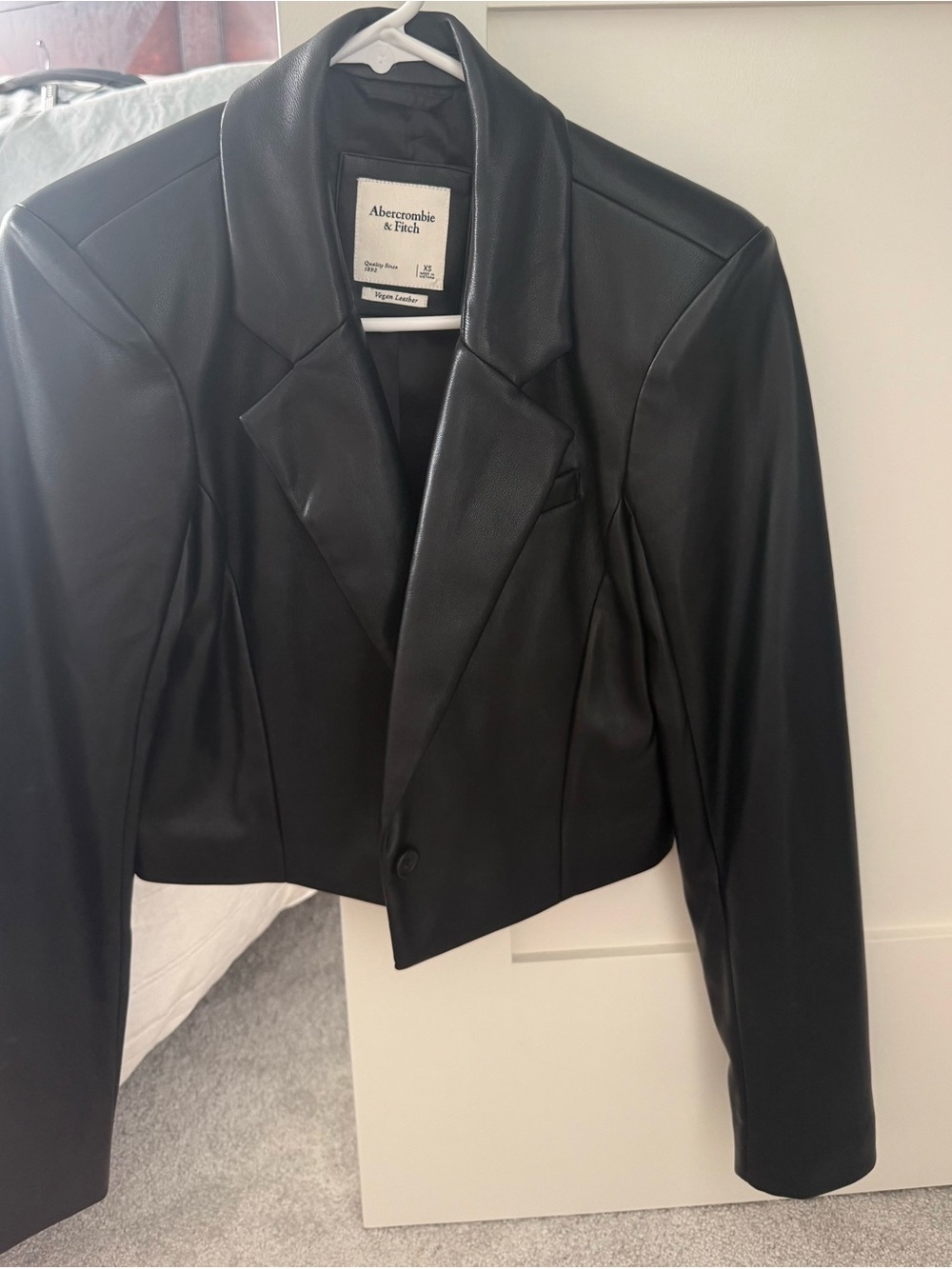Abercrombie & Fitch Black Faux Leather Cropped Blazer